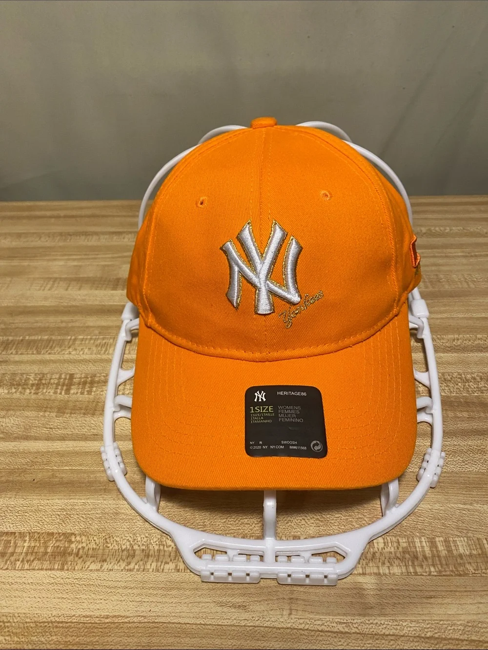 New York Yankees Women’s Nike Heritage86 MLB Baseball Hat O/S